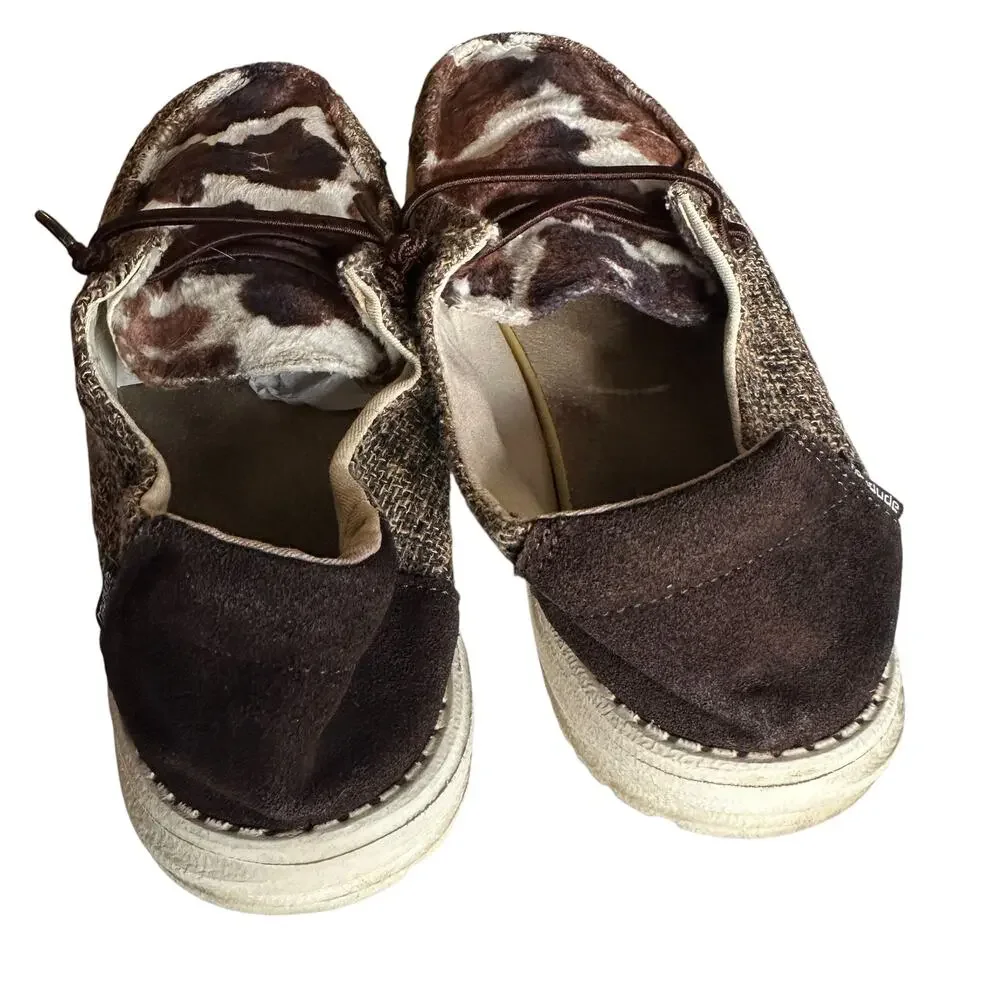 Hey Dude Wendy Shoes Womens Size 9 Cow Print Lace Up Brown Cream Comfy Flats